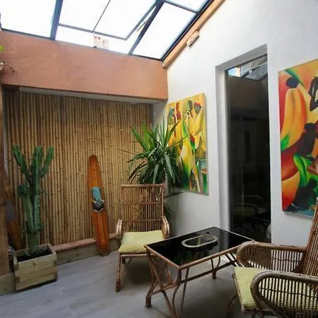 Jolie Avec Veranda Proche De La Place Des Lices Saint-Tropez