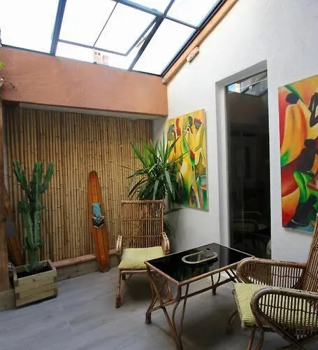 Jolie Avec Veranda Proche De La Place Des Lices Saint-Tropez